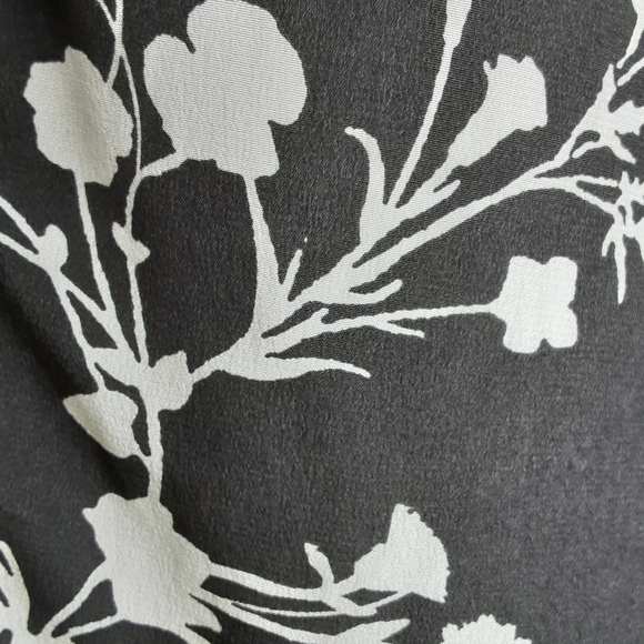 Joie 100% Silk Floral Print Long Sleeve Color Block Boho Blouse. - Picture 3 of 9